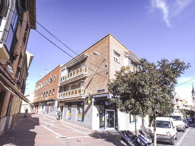 Local comercial en Venta en Calle de los Altos de Saceruela, 2 en Casco Histórico de Vallecas