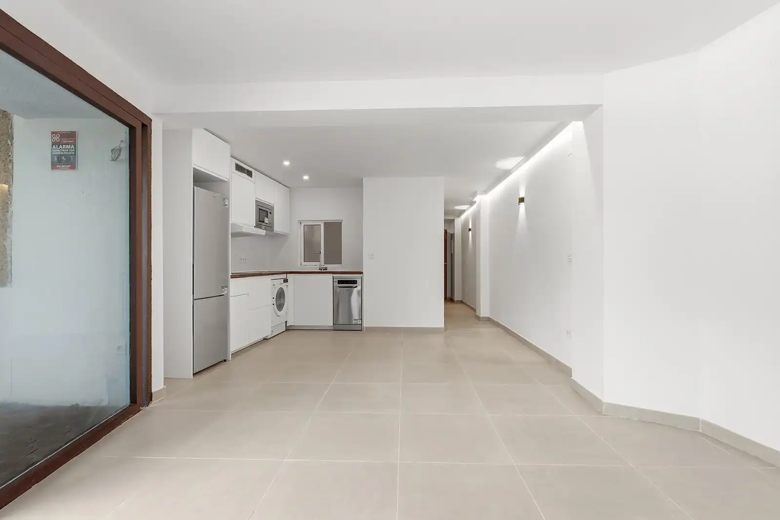 Cuina de Apartament en venda en Marbella amb Calefacció, Terrassa i Piscina comunitària