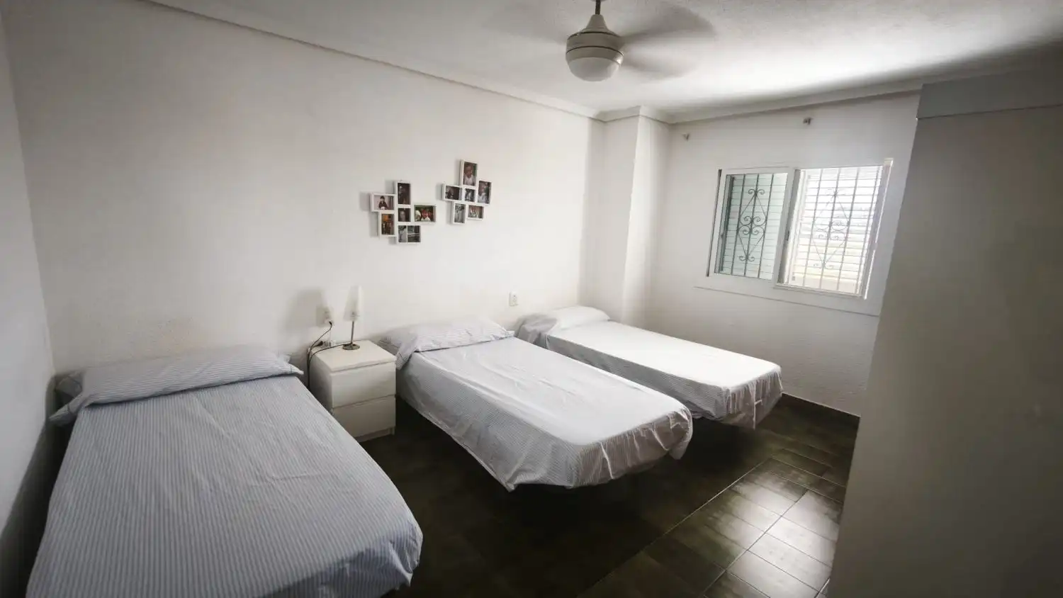 Dormitori de Casa adosada en venda en Benicasim / Benicàssim amb Calefacció, Terrassa i Traster