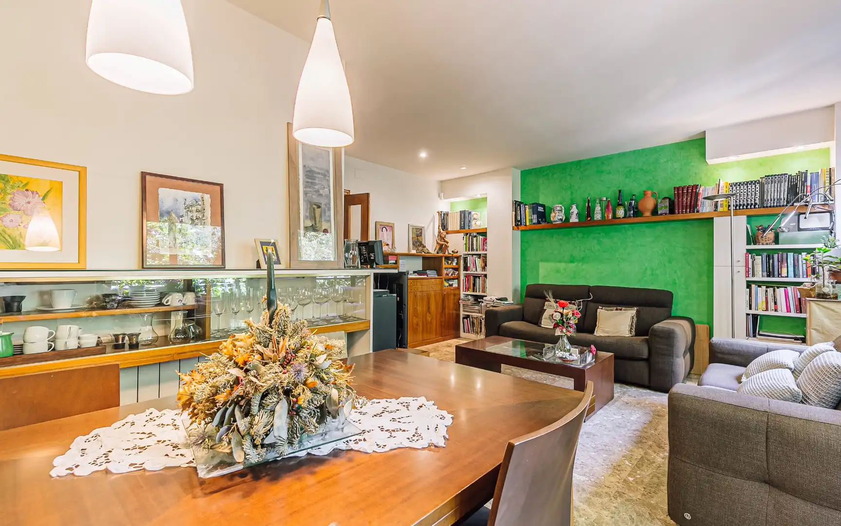 Living room of Duplexes for sale in Barcelona  with Heating, Furnished and Balcony