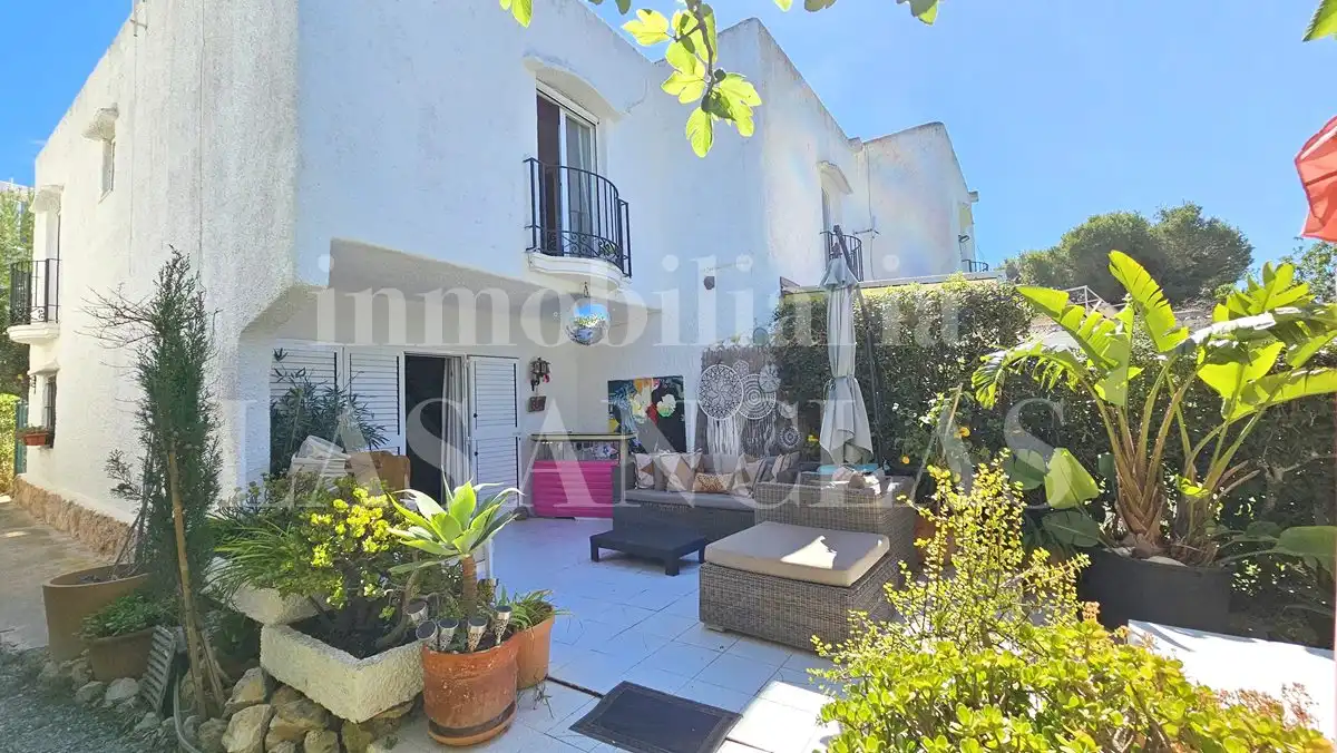 Jardín de Casa adosada en venta en Santa Eulària des Riu con Aire acondicionado, Jardín privado y Terraza
