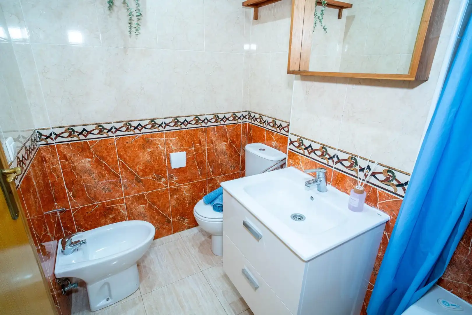 Bany de Apartament en venda en Oropesa del Mar / Orpesa amb Terrassa, Traster i Moblat