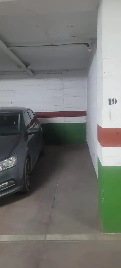 Parkplatz zum Verkauf in Núcleo urbano, imagen 3