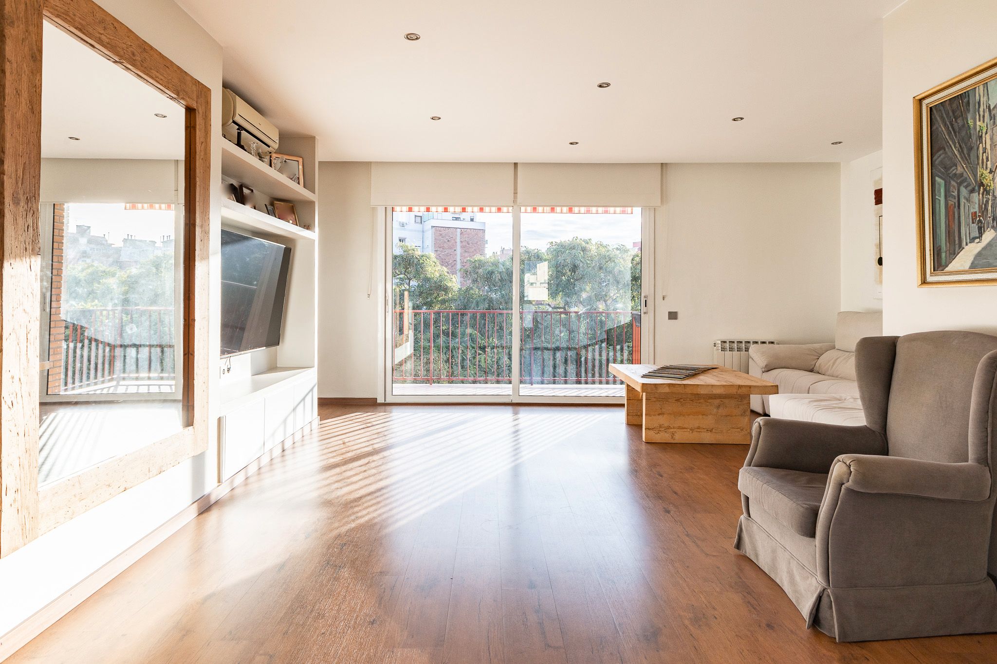 Sala d'estar de Àtic en venda en  Barcelona Capital amb Aire condicionat, Calefacció i Parquet