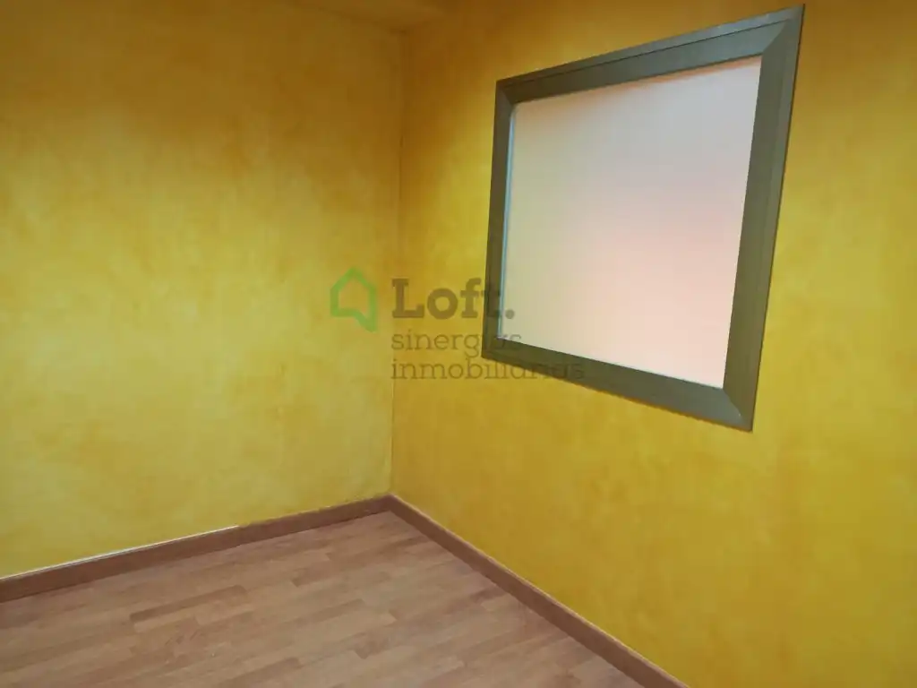 Bedroom of Office for rent in Badajoz
