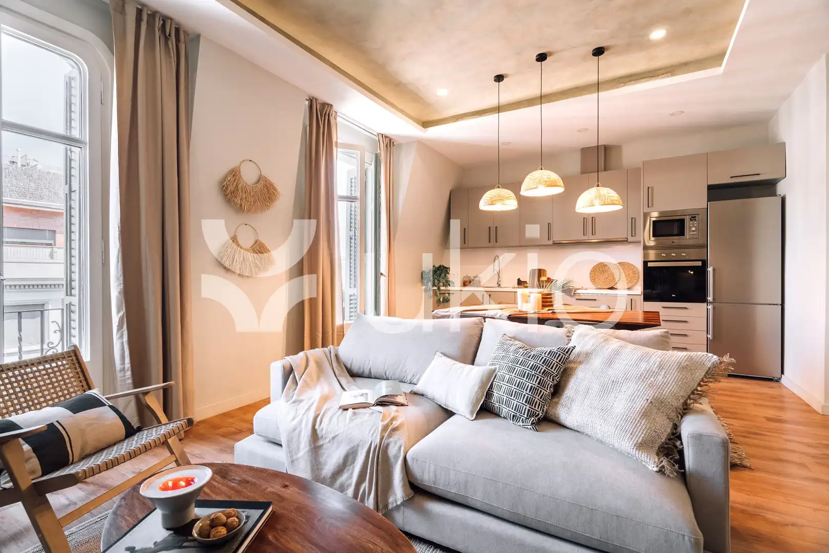 Apartamento con terraza en alquiler en Carrer de Balmes, imagen 3