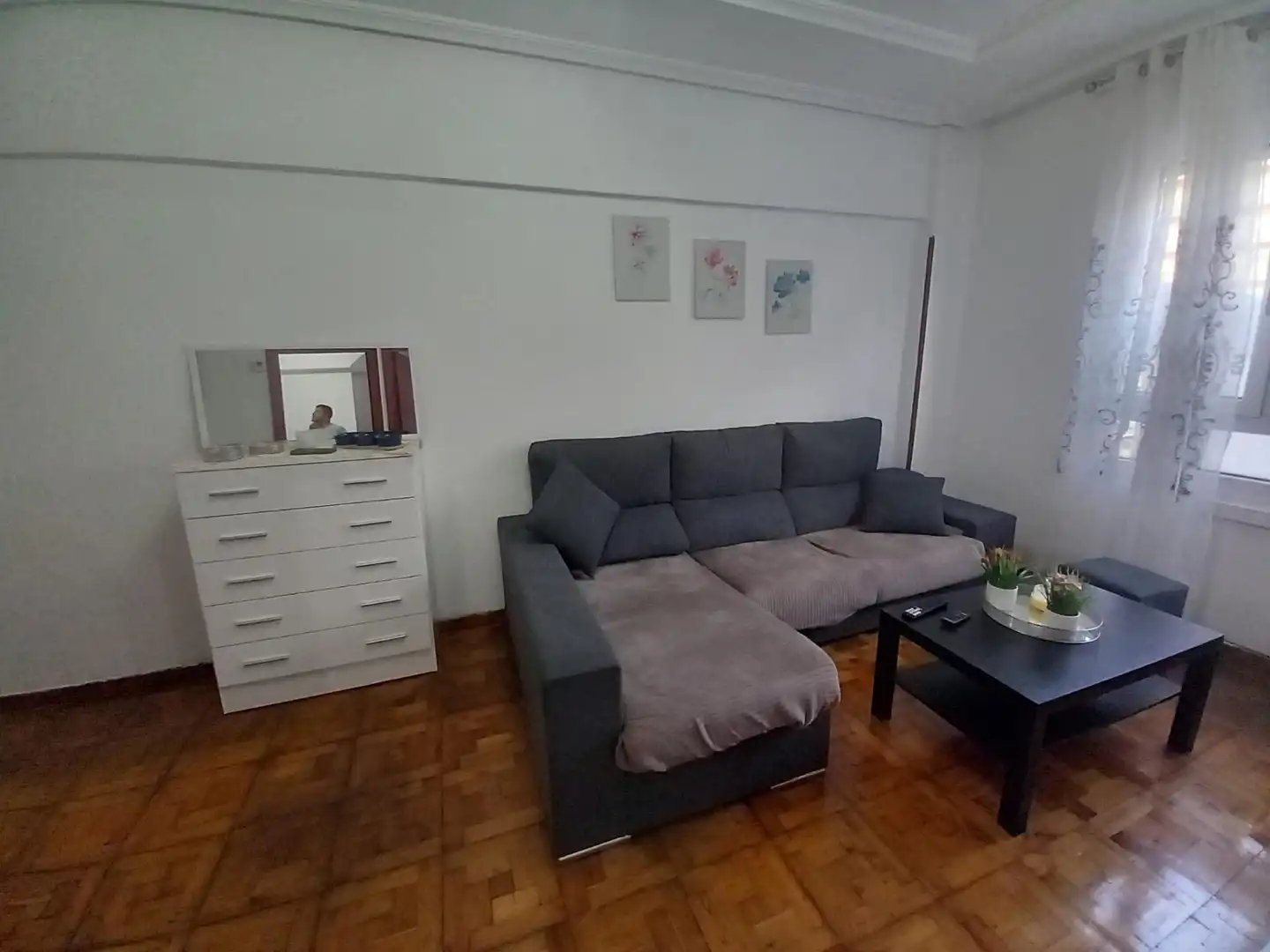 Wohnung zur Miete in Calle Ansar, Inmobiliaria - Barreda