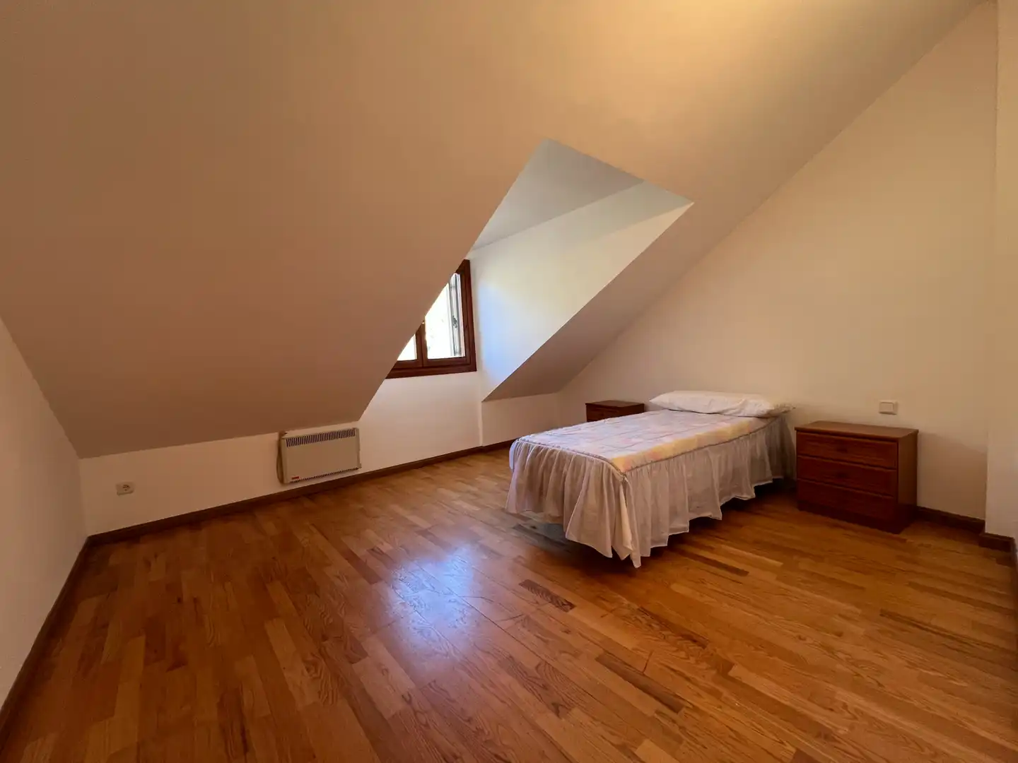 Habitación de Ático en venta en Broto con Terraza
