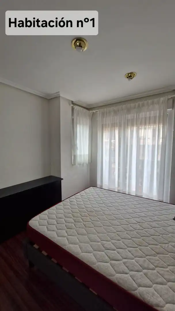 Flat for rent in SECUNDINO ESNAOLA, Gros