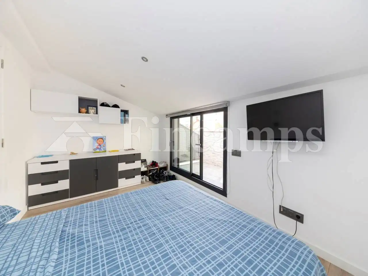 Bedroom of Detached homes for sale in Sabadell  with Air Conditioner, Heating and Private garden