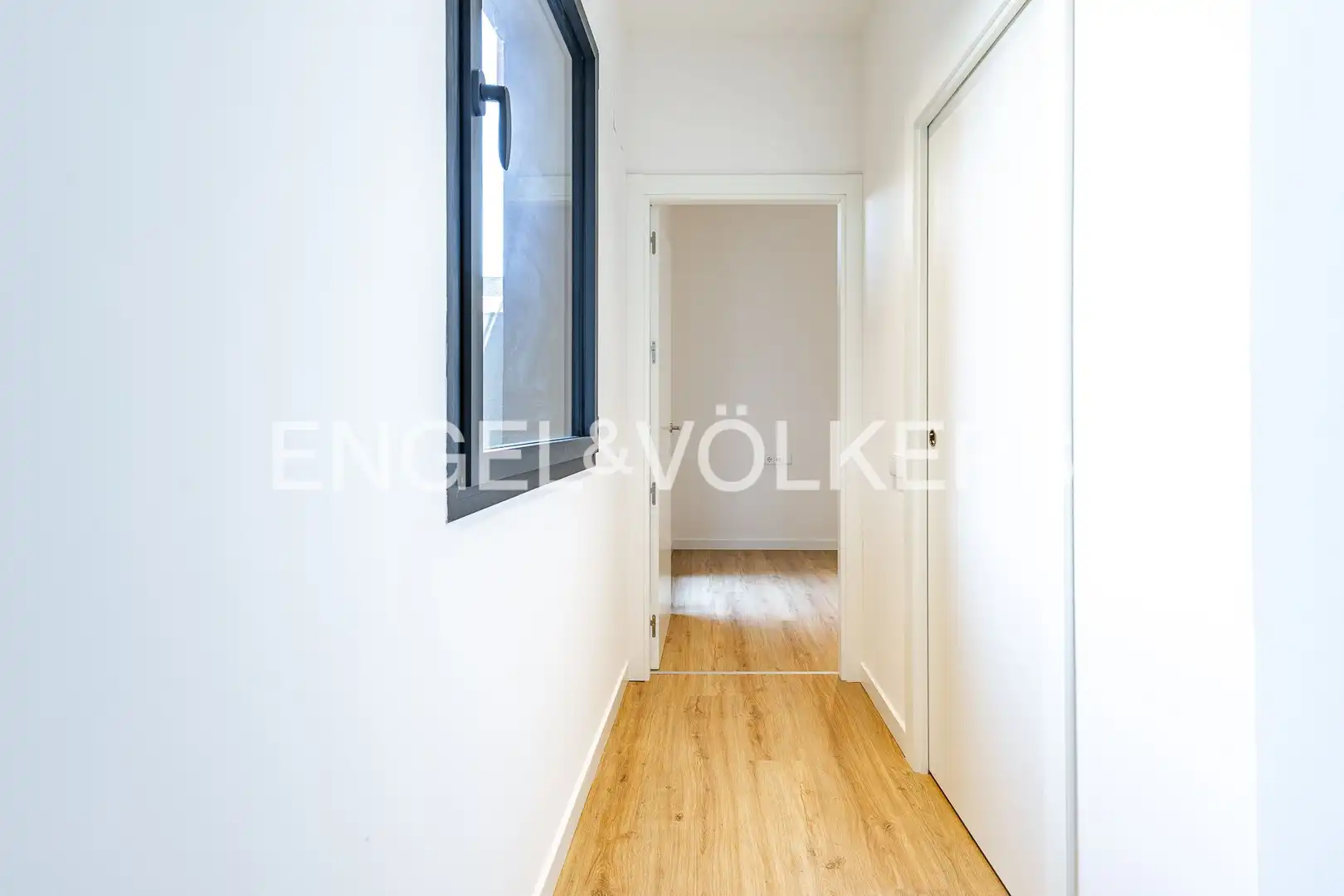 Ground floor for rent in Badalona  with Heating, Parquet flooring and Terrace