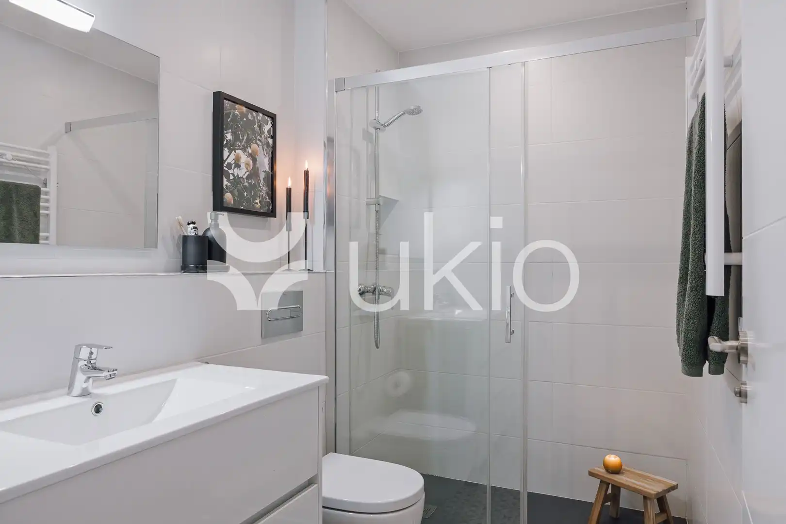 Bany de Apartament de lloguer en Barcelona amb Aire condicionat, Moblat i Rentadora