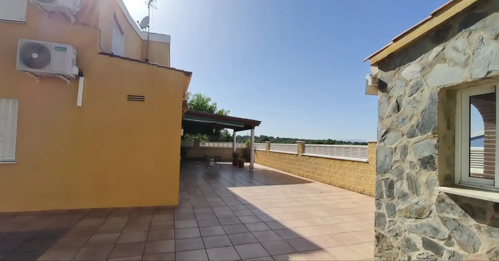 Terraza de Casa o chalet en venta en Vilamarxant con Aire acondicionado, Calefacción y Jardín privado