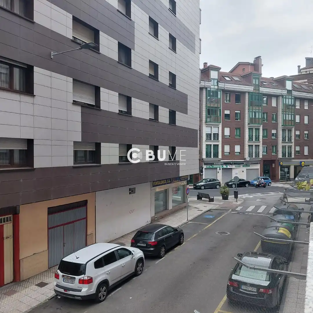 Vista exterior de Pis en venda en Langreo amb Calefacció, Terrassa i Traster