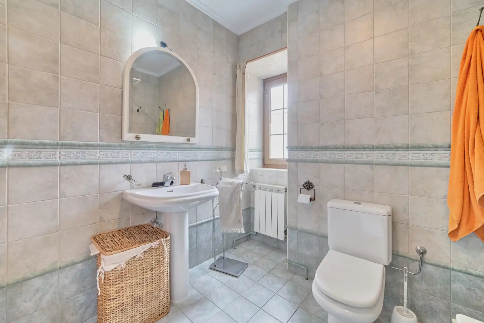 Bathroom of Houses for sale in Leoz / Leotz  with Heating and Private garden
