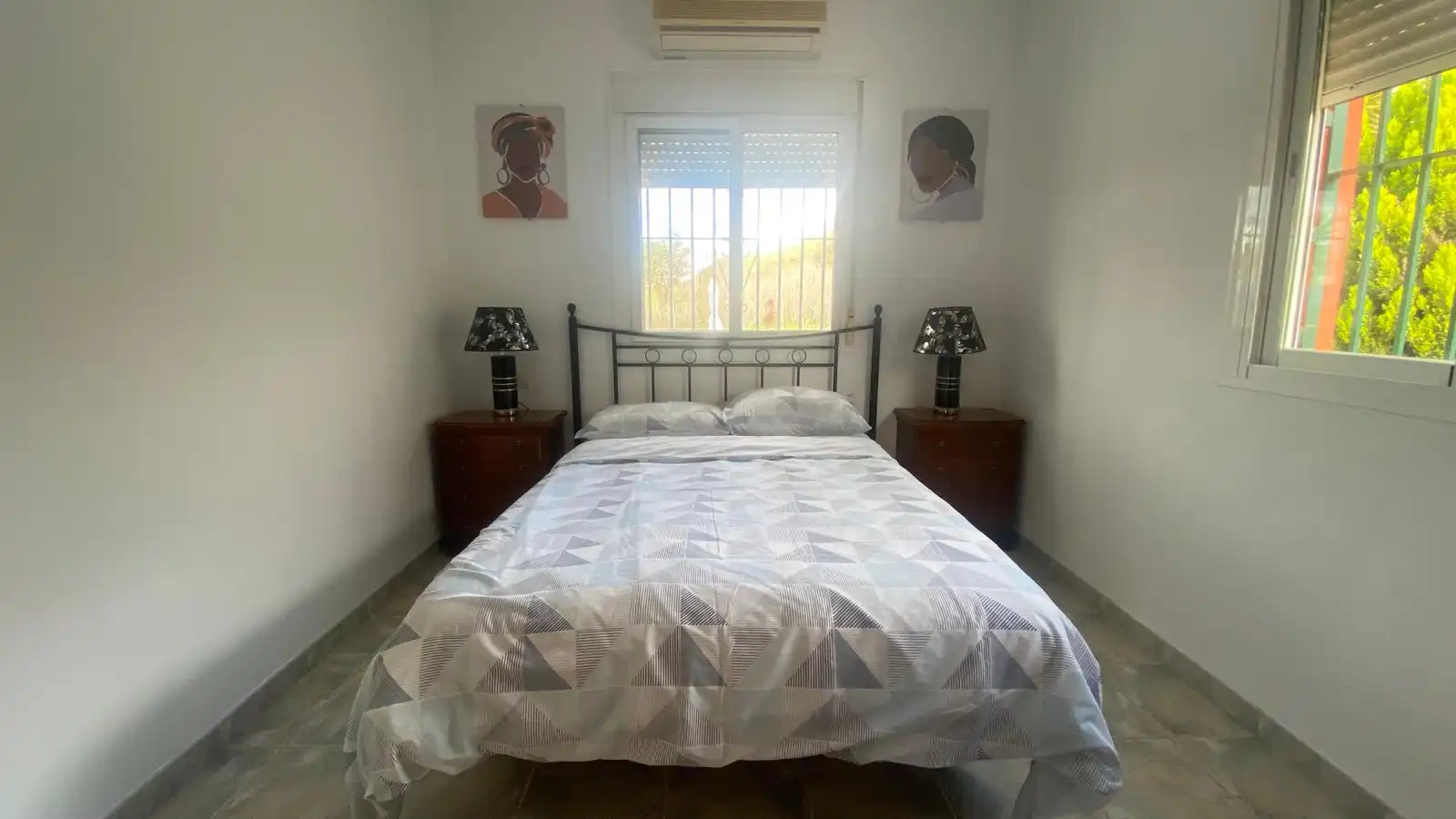 Schlafzimmer von Haus oder Chalet zum Verkauf in Coín mit Klimaanlage, Privatgarten und Terrasse
