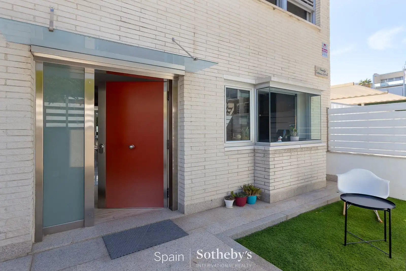 Vista exterior de Casa adosada en venta en Premià de Dalt, Barcelona