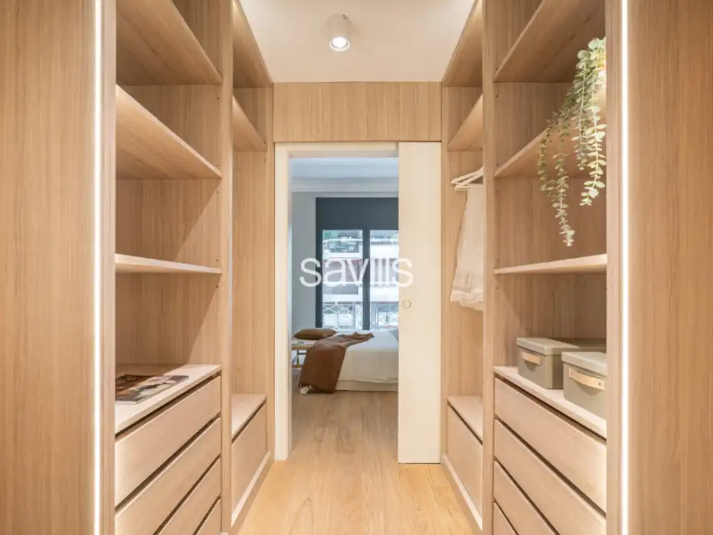 Habitación de Apartamento en venta en Barcelona con Aire acondicionado, Horno y Lavadora