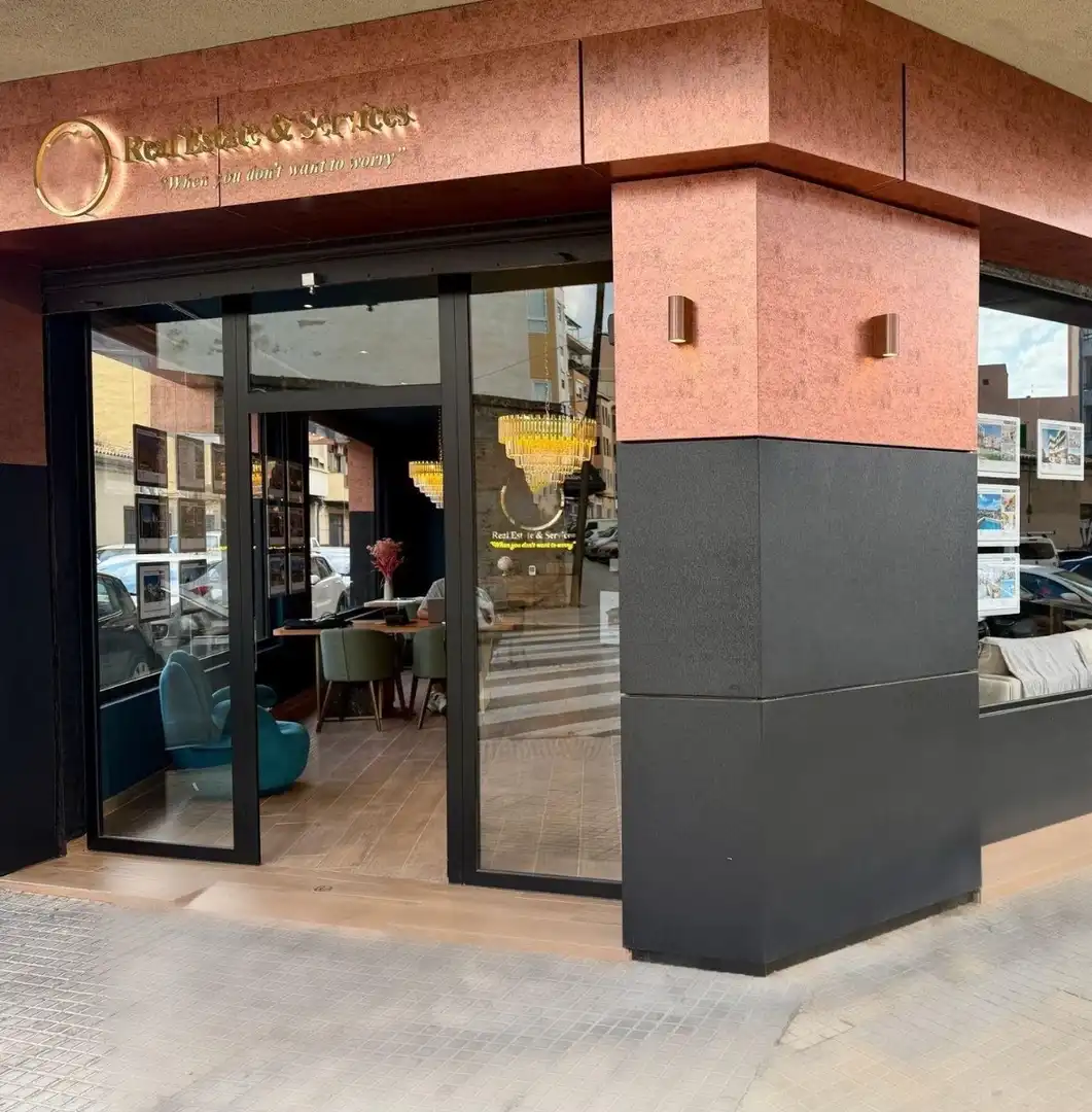 Commercial properties for sale in  Palma de Mallorca  with Air Conditioner