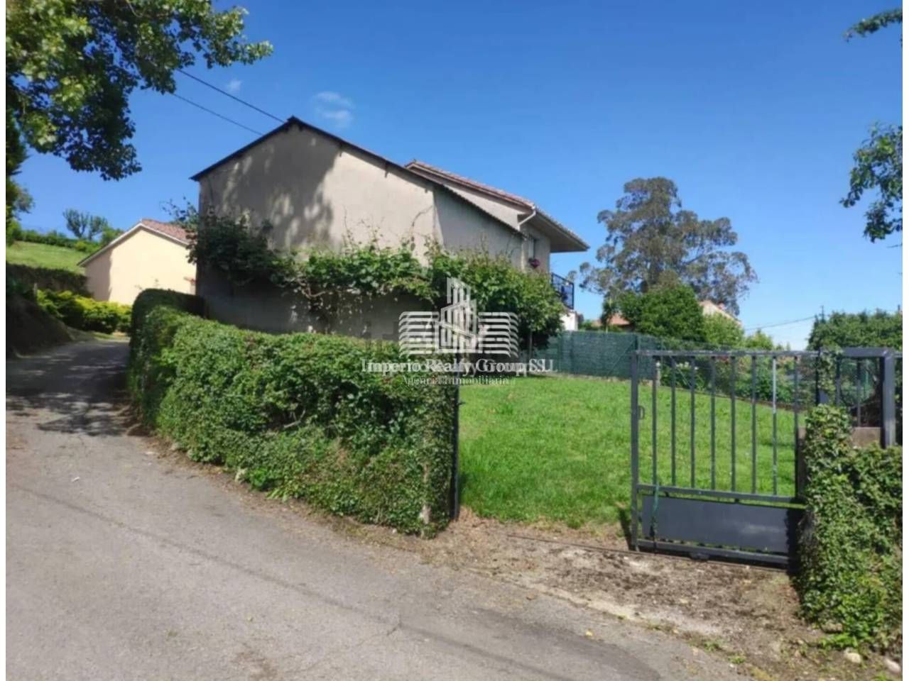 Casa o xalet en venda a Camin del Llugarin, La Pola Siero