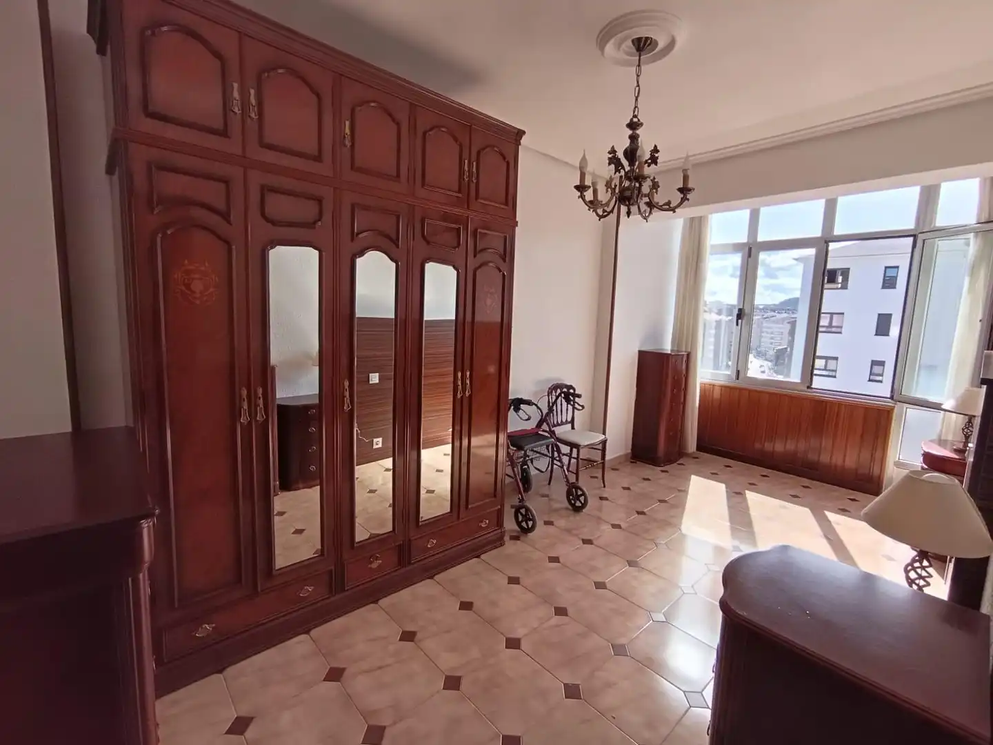 Habitación de Piso en venta en Avilés con Calefacción y Terraza