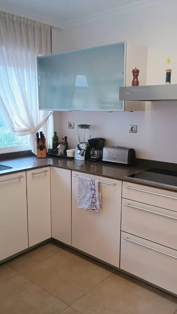 Cocina de Casa o chalet en venta en Laredo con Calefacción, Jardín privado y Terraza