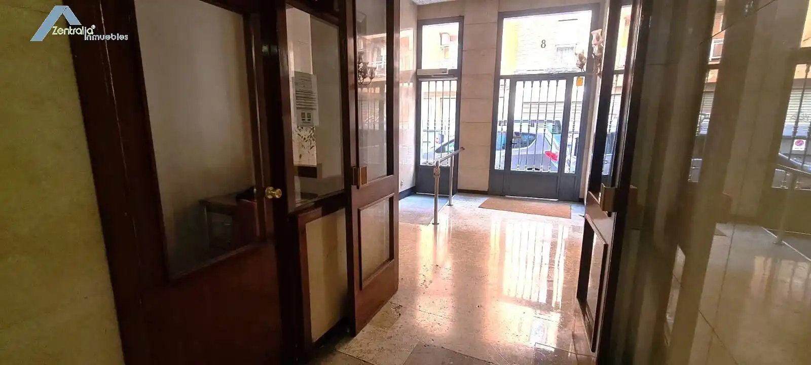 Flat for sale in Zaragoza  with Air Conditioner, Heating and Terrace