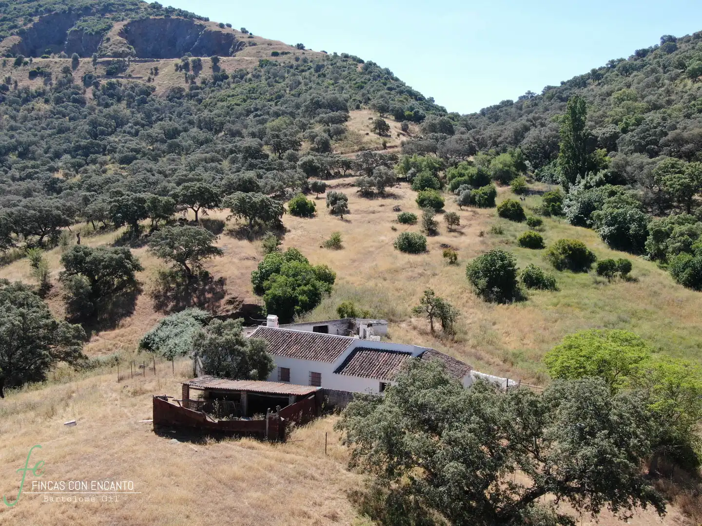 Exterior view of Country homes for sale in Cazalla de la Sierra  with Swimming Pool