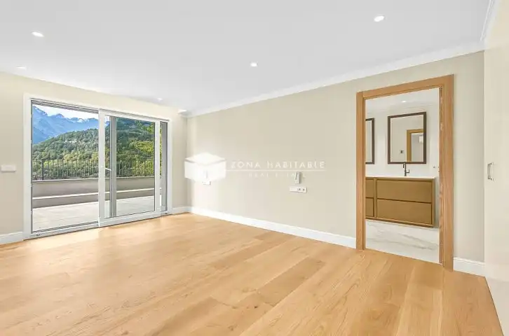 Casa aparellada amb jardí en venda a L'Aldosa - Anyós, imagen 8