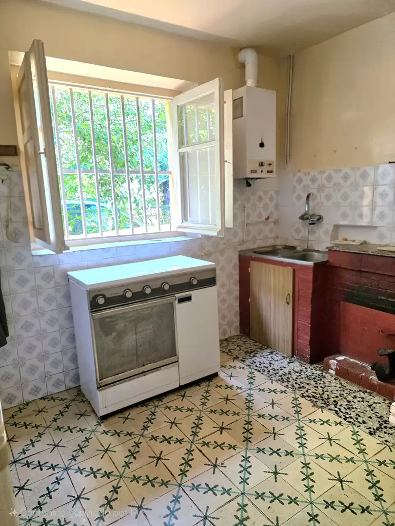 Cuina de Casa o xalet en venda en Cervera de Pisuerga amb Calefacció i Jardí privat