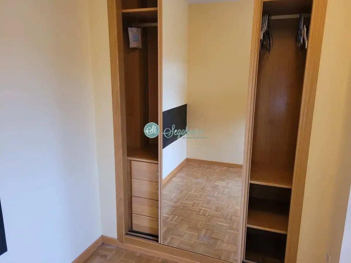 Habitación de Casa o chalet en venta en Segovia con Calefacción, Terraza y Trastero