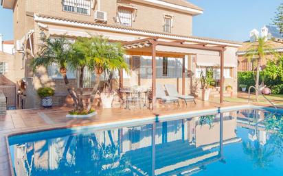 Piscina de Casa o xalet en venda en Tomares amb Piscina