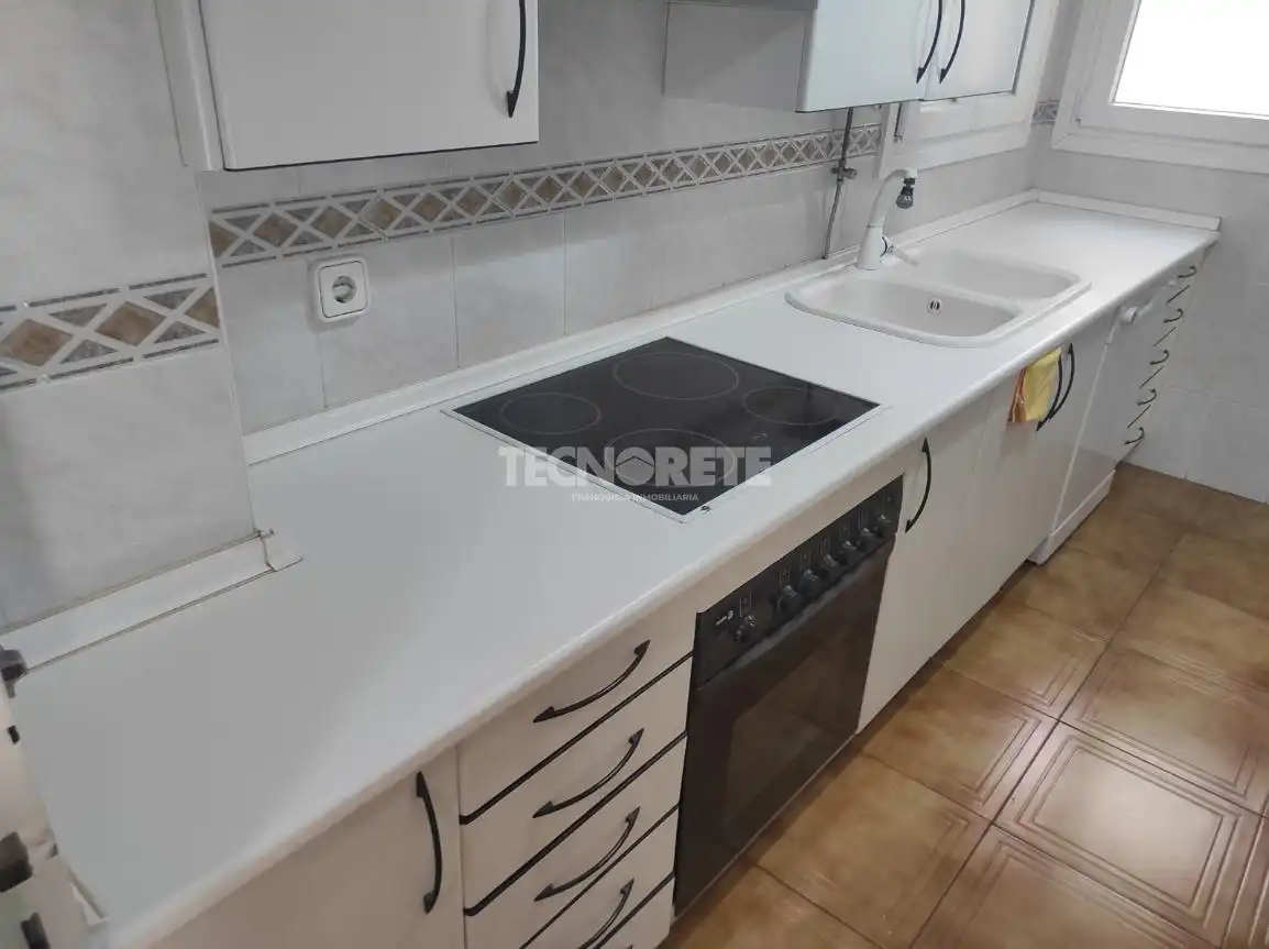 Cocina de Piso en venta en Guadalajara con Terraza y Trastero