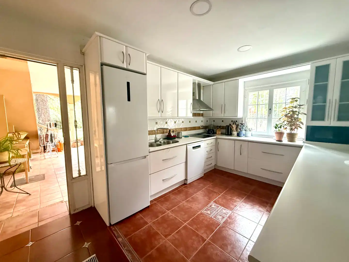 Cocina de Casa o chalet en venta en Poblete con Aire acondicionado, Jardín privado y Piscina