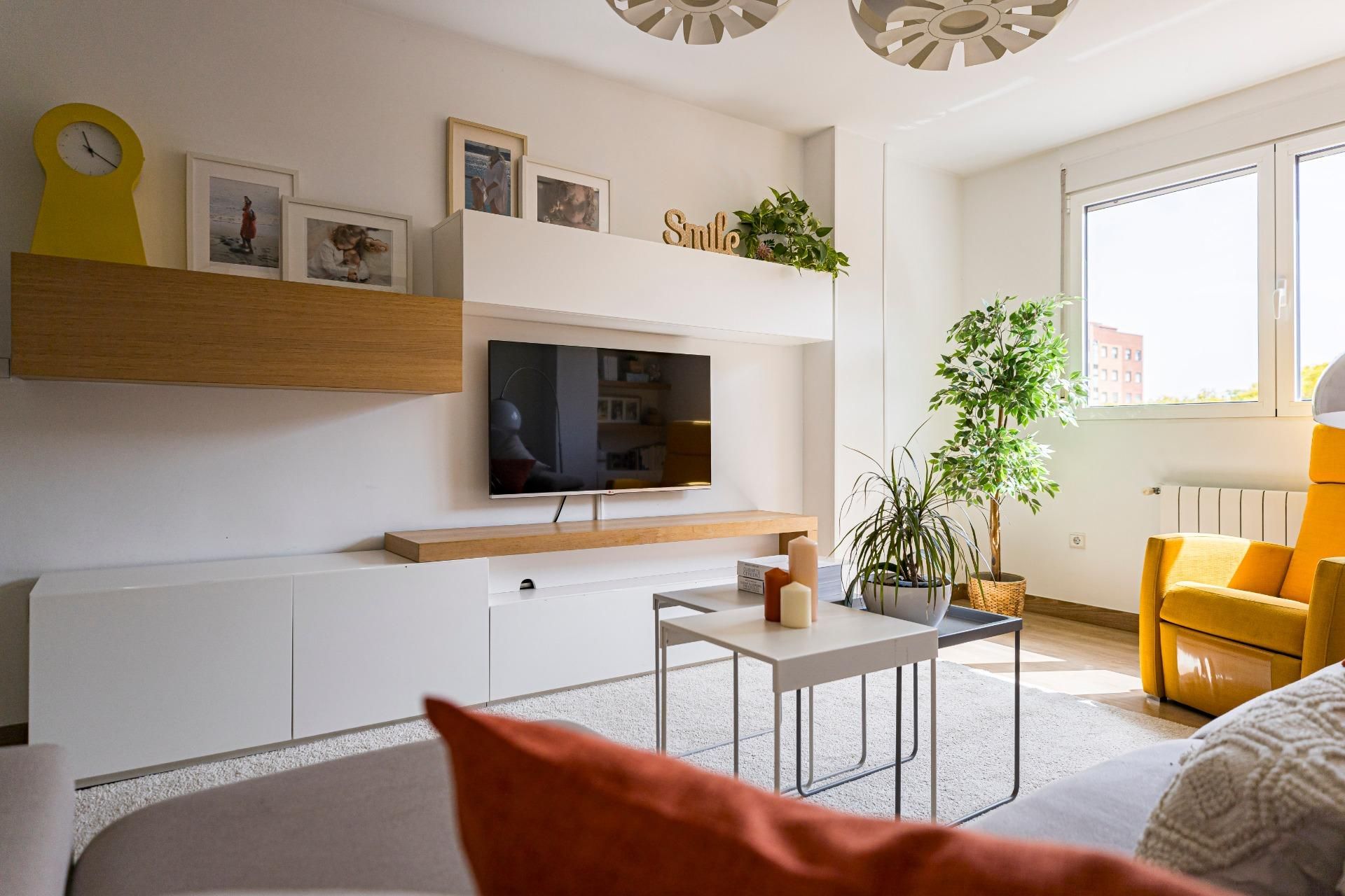 Sala d'estar de Pis en venda en  Murcia Capital amb Aire condicionat, Calefacció i Jardí privat