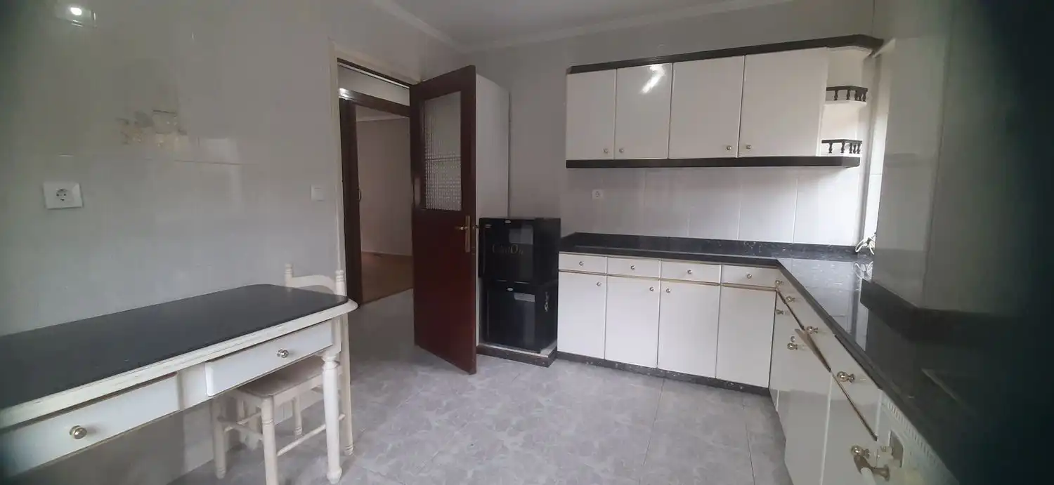Kitchen of Flat for sale in Mieres (Asturias)  with Heating and Swimming Pool