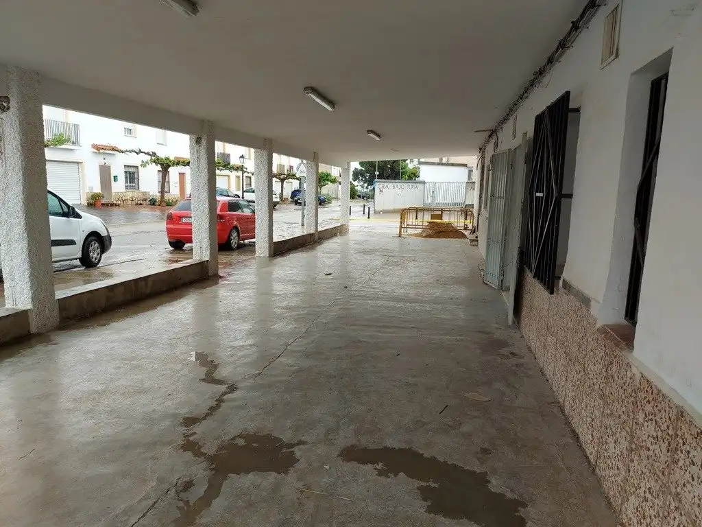 Commercial properties for sale in Domeño