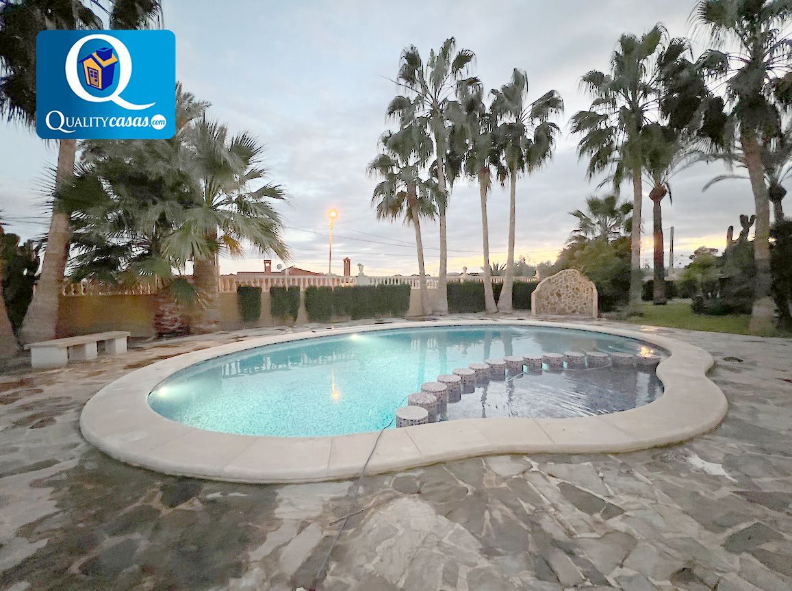 Piscina de Casa o chalet en venta en Alicante / Alacant con Calefacción, Terraza y Trastero