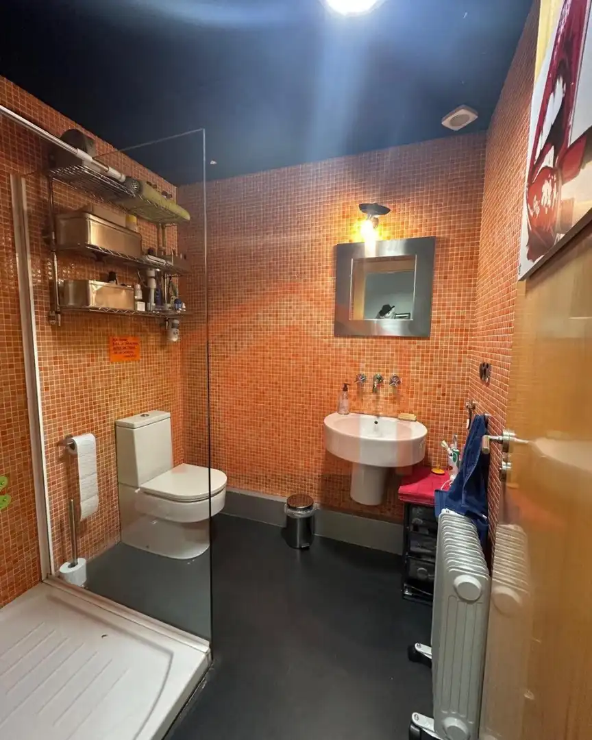 Baño de Local en venta en Salamanca con Aire acondicionado y Calefacción