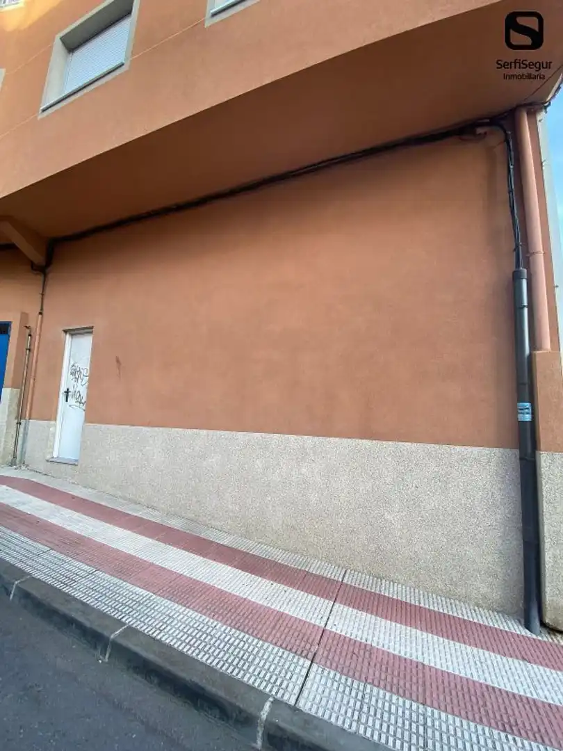 Local comercial en venda a Rúa Alfonso Rodríguez Castelao, imagen 2