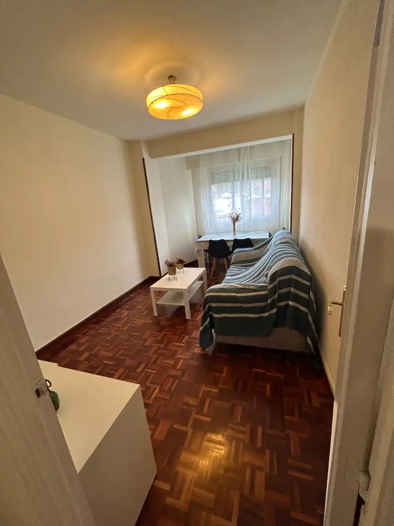 Wohnung zur Miete in Los Vadillos - R. Sanitaria - Pozanos
