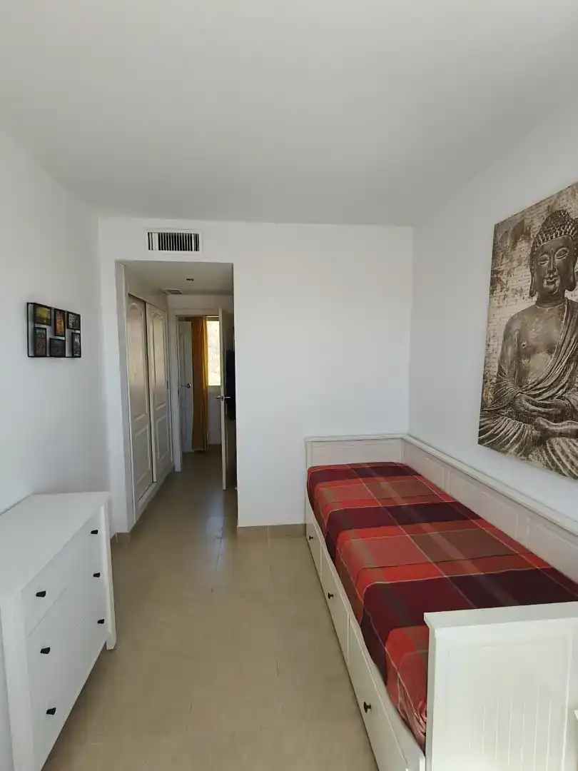 Dormitori de Àtic de lloguer en Rincón de la Victoria amb Aire condicionat, Terrassa i Moblat