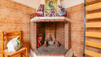 Casa adosada en venda en Peligros amb Terrassa i Balcó
