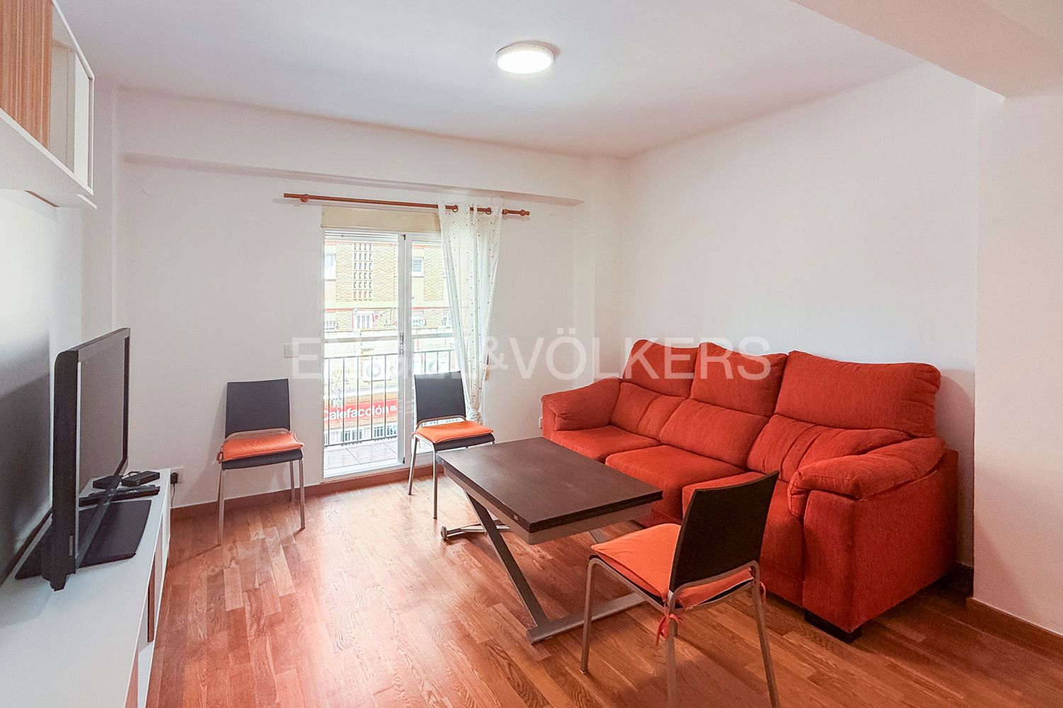 Living room of Apartment to rent in  Valencia Capital  with Heating, Parquet flooring and Furnished