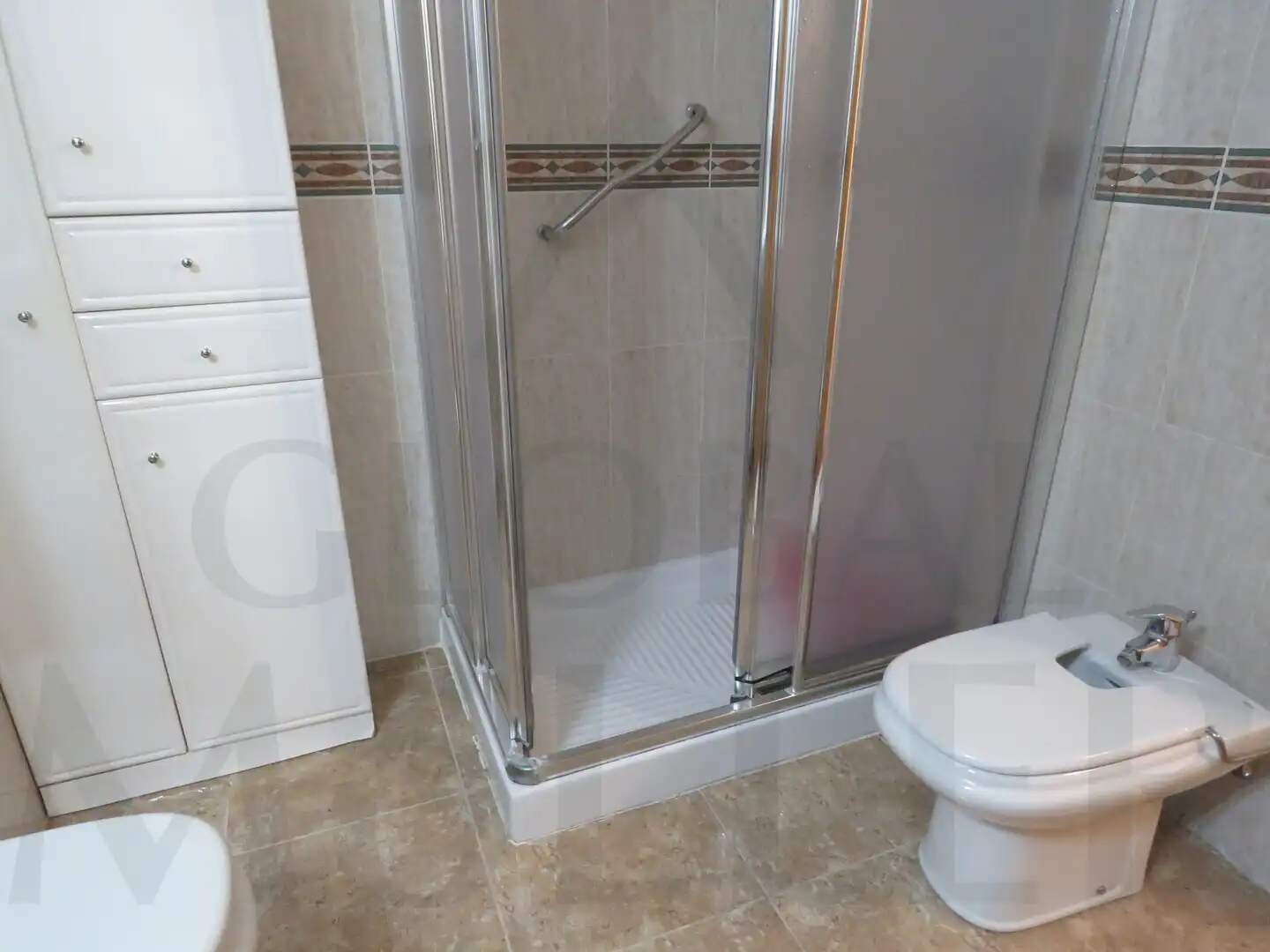 Baño de Piso en venta en Cartagena con Aire acondicionado, Horno y Microondas