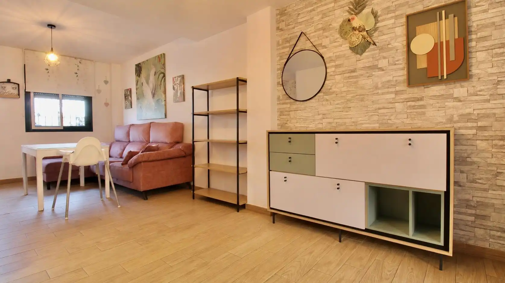 Sala d'estar de Casa adosada en venda en Alhendín amb Jardí privat i Terrassa