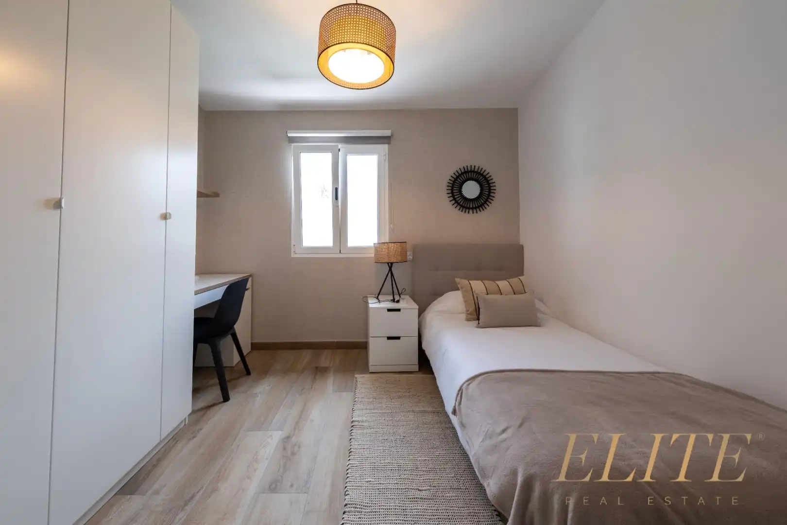 Bedroom of Detached homes for sale in San Bartolomé de Tirajana  with Air Conditioner, Private garden and Parquet flooring