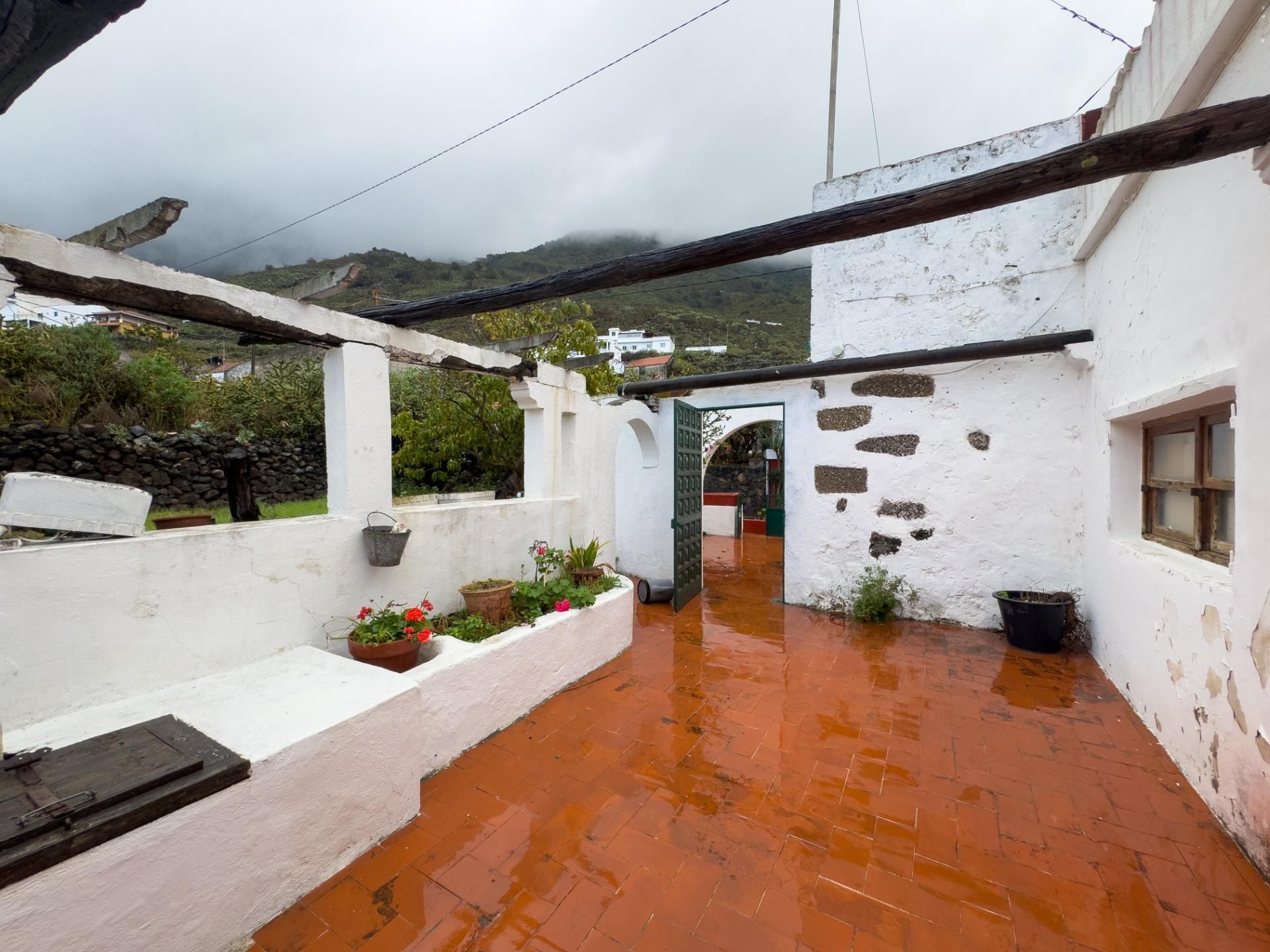 Terrassa de Casa o xalet en venda en Frontera amb Jardí privat