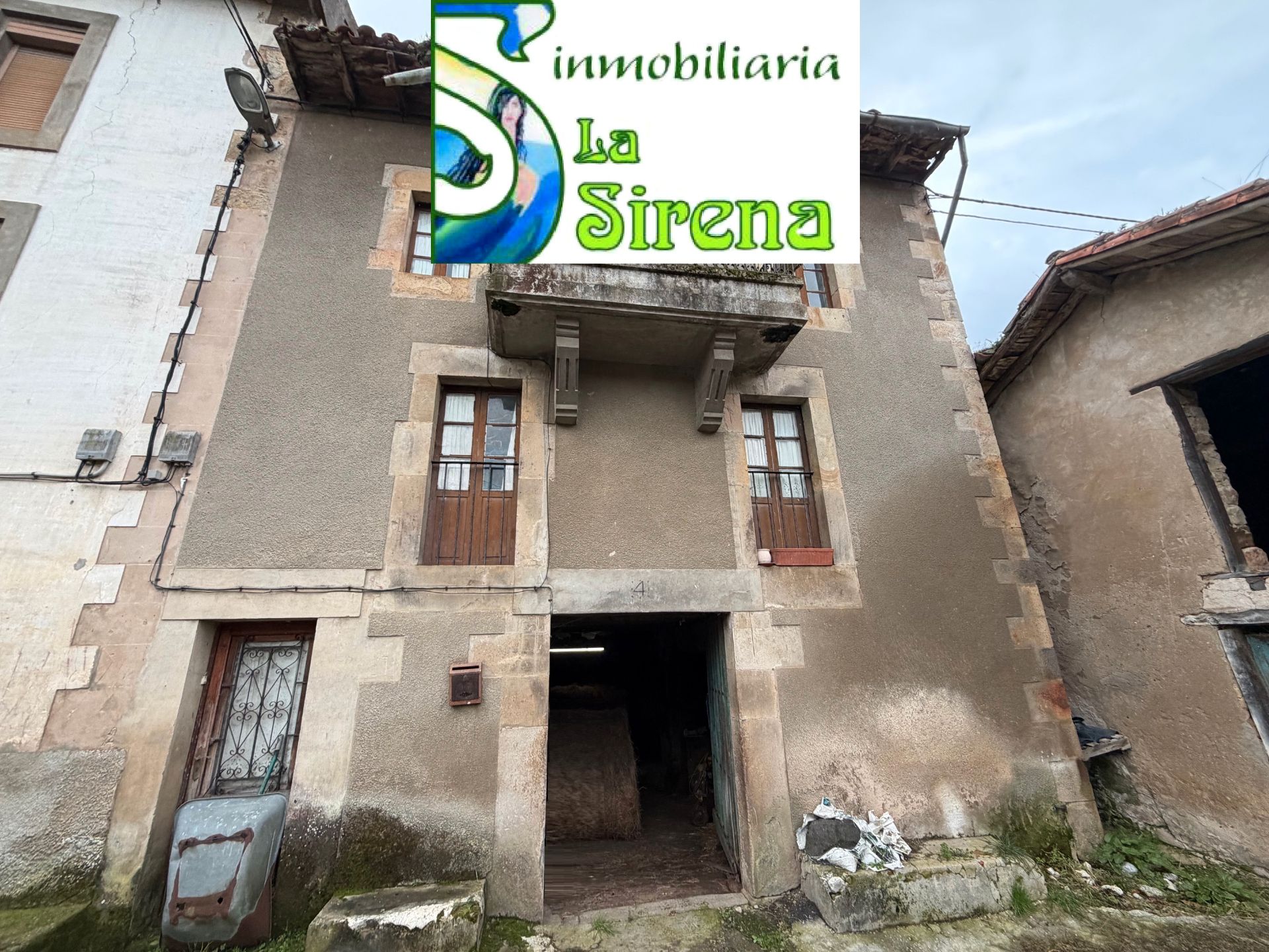 Exterior view of House or chalet for sale in Guriezo  with Balcony