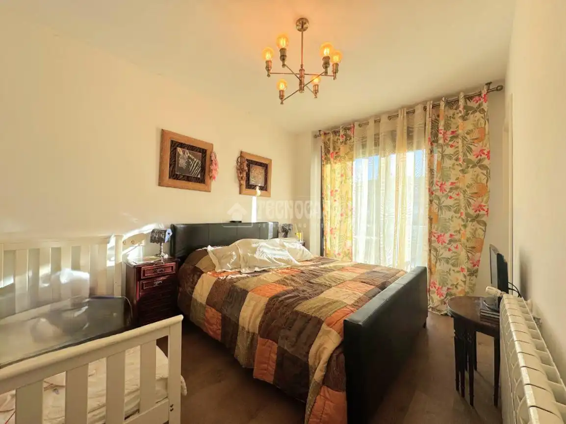 Casa aparellada en venda a Las Castañeras - Bulevar, imagen 5